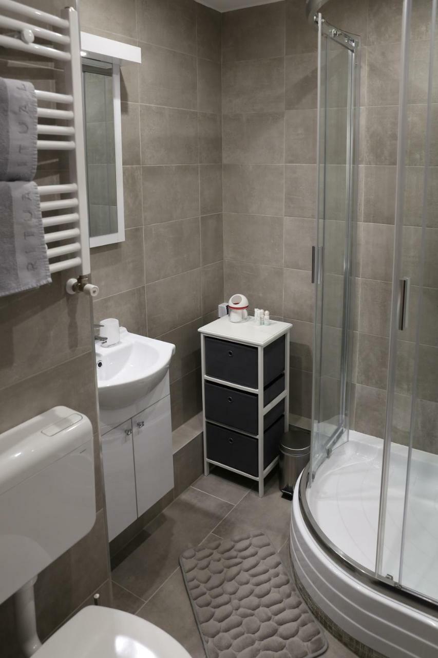 Aliz Apartman Miskolc Esterno foto